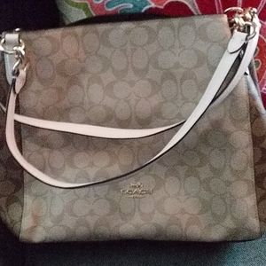 Coach Hallie Lrg Shoulder Bag